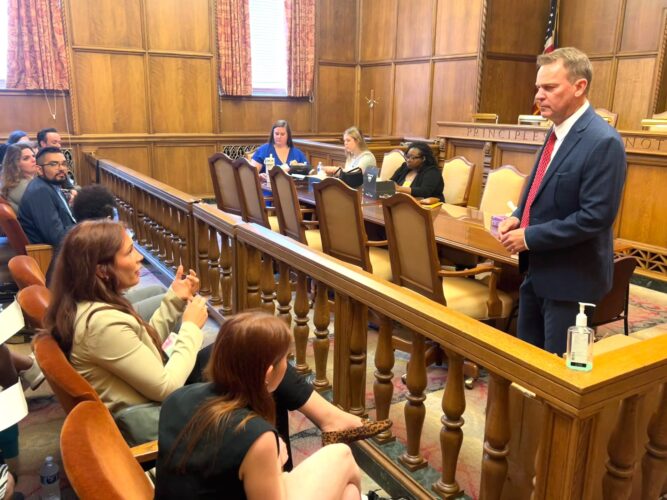 Erie senator proposes smaller minimum wage hike